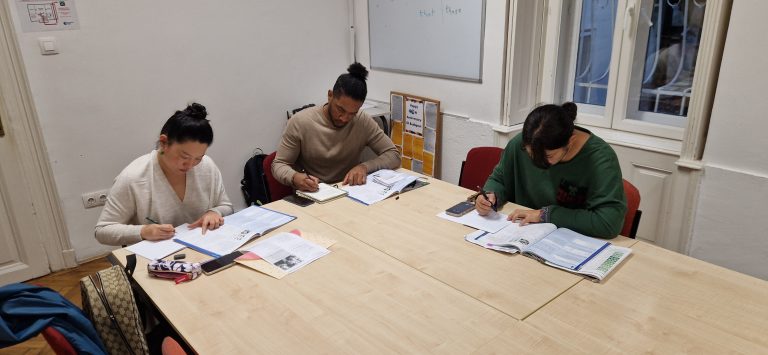 Adults learning at IH Budapest